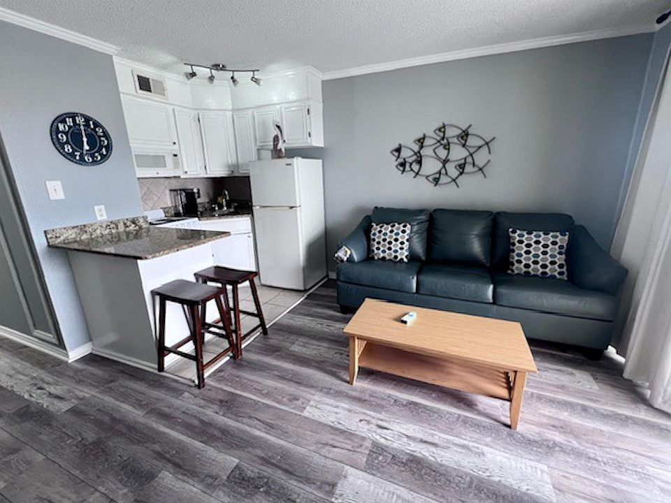1st image of 6102 Seawall Blvd #321