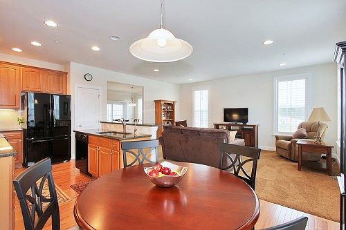 4th image of 18 Corning Fairbanks Way
