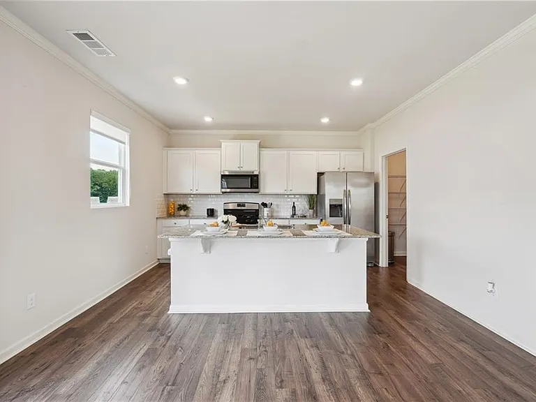 100 Fernbrook Trl — Photo 10