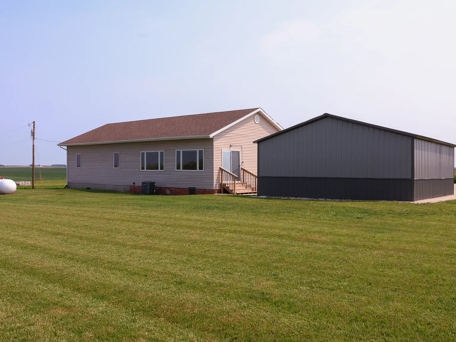 3 bed, 1498 sqft, $2,000 — Photo 1