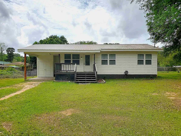915 Red Oak Dr, Vidor, TX 77662