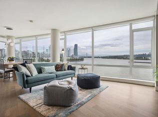 210 Salter St #705, New Westminster, BC