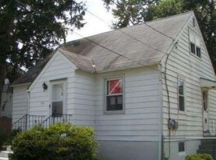 318 Stiles Ave, Maple Shade, NJ 08052