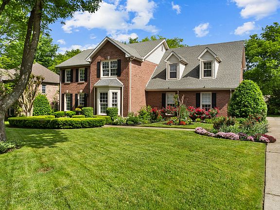 2nd image of 2587 Hedgerow Ln