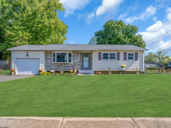 7 Wyoming Drive, Jackson, NJ 08527