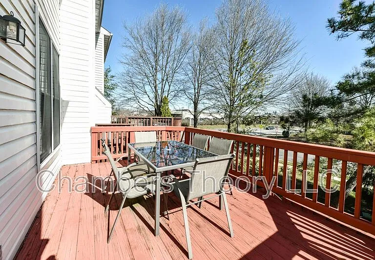 6955 Cromarty Dr — Photo 26
