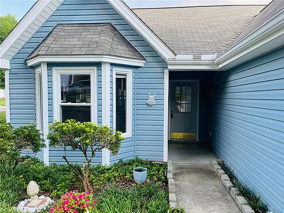 2nd image of 410 Amberly Dr