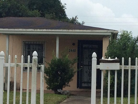 2nd image of 2440 NW 152nd St