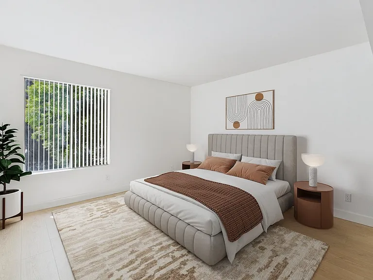 La Cresta Apartments — Photo 6