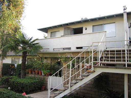 1st image of 121 E Palmdale Ave #3