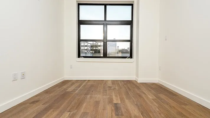 Rented by Nooklyn NYC LLC | media 106