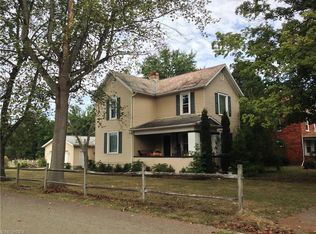 904 Parrish St, Uhrichsville, OH 44683