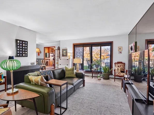 7520 Cahill Rd APT 105A, Edina, MN 55439