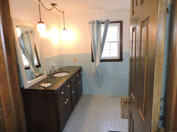 29 Green Hill Rd, Bethany, CT 06524