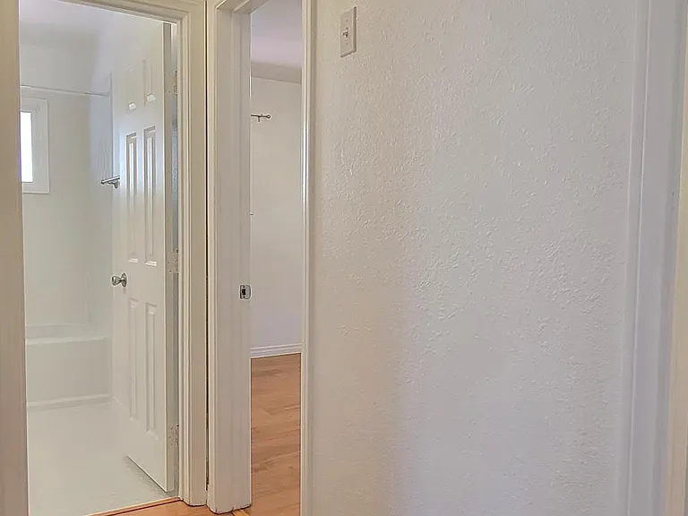 6216 Stanley Ave — Photo 10