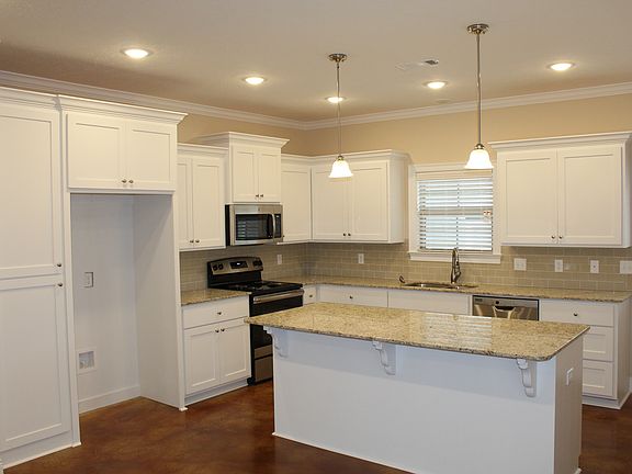 1000 Natchez White Dr, Conway, Arkansas 72034