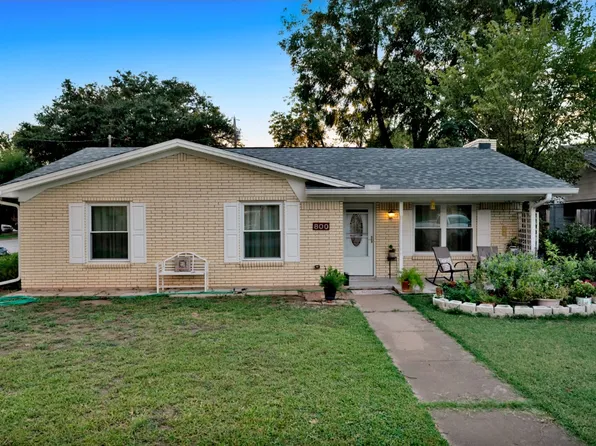 800 Patricia St, Irving, TX 75060
