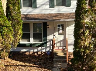 7272 Shellburne Dr, Raleigh, NC 27612