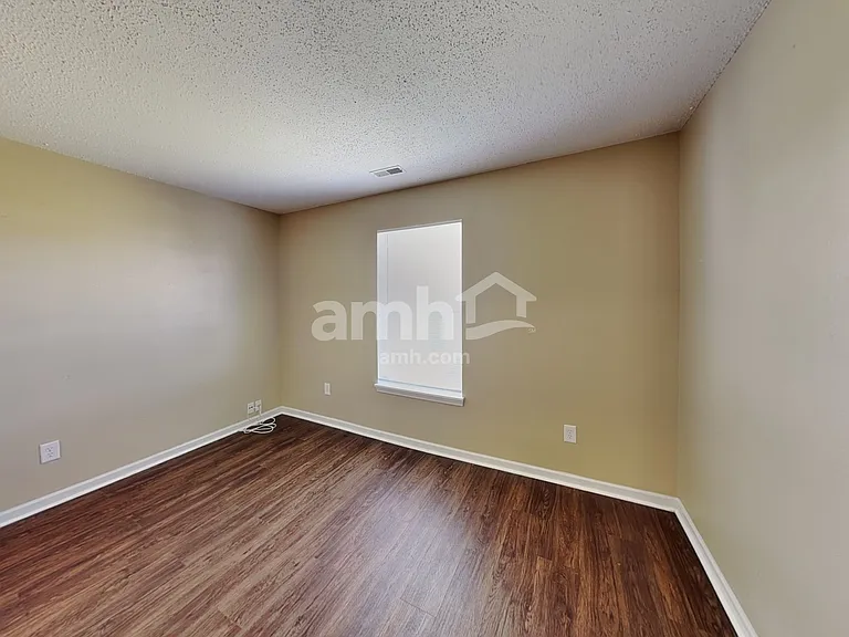 9892 Cedarstone Ln — Photo 13