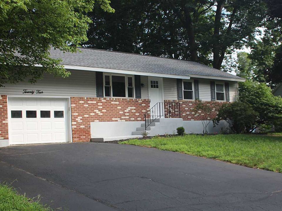 1st image of 24 Wampum Dr
