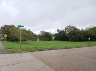 1816 W Walnut St, Garland, TX 75042
