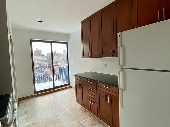 5th image of 342 9th Ave #11B