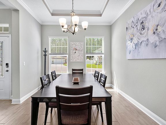 5th image of 633 Melrose Abbey Ln
