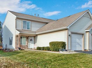 2823 Sorrel Row, Lake In The Hills, IL 60156