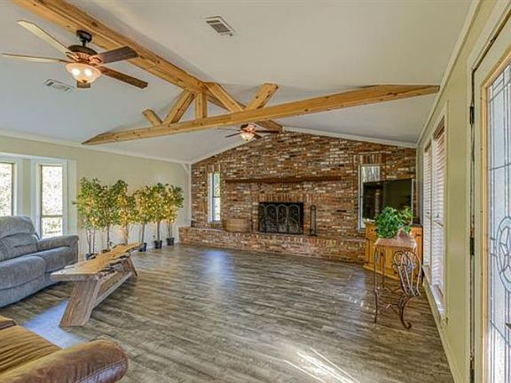 4th image of 2268 County Road 2605