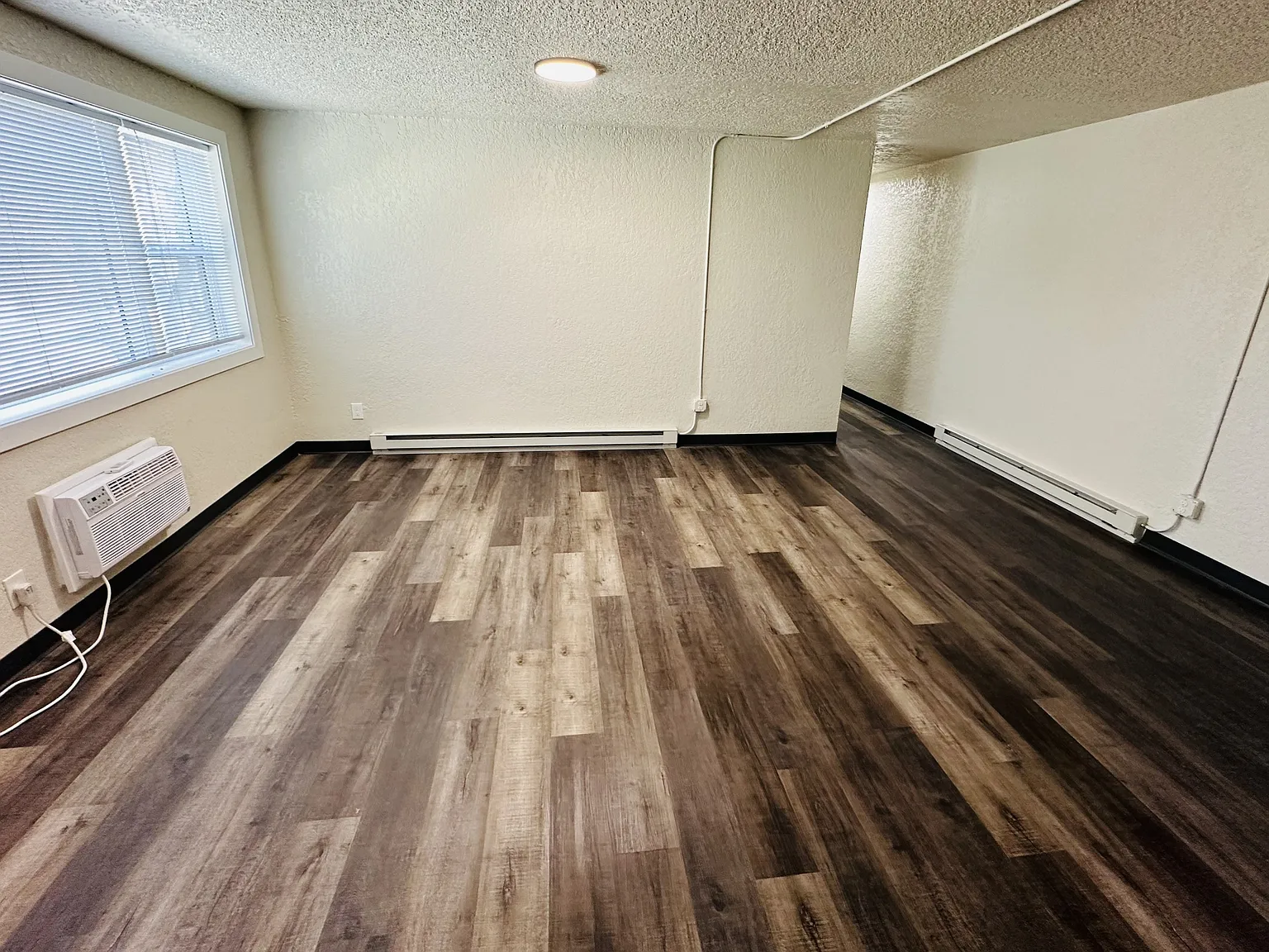 1011 N 2nd St - 12 Plex — Photo 1