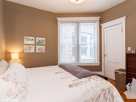 2nd image of 3811 N Wilton Ave #823