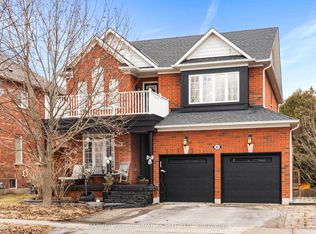 86 Rockland Cres, Whitby, ON L1M 0A9
