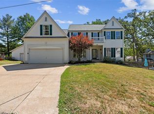 804 Forsythia Ln, Saint Louis, MO 63119