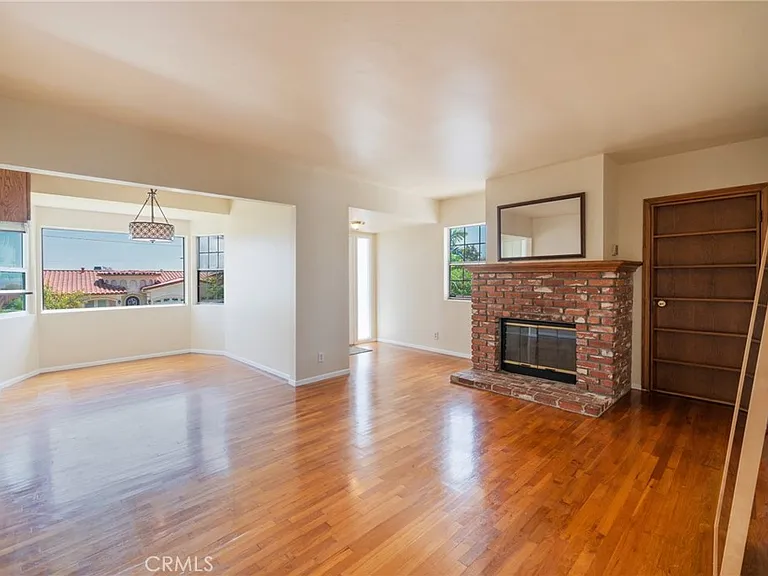 29119 S Highmore Ave — Photo 5