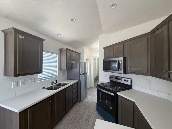 201 S Crismon Rd #B1, Mesa, AZ 85208