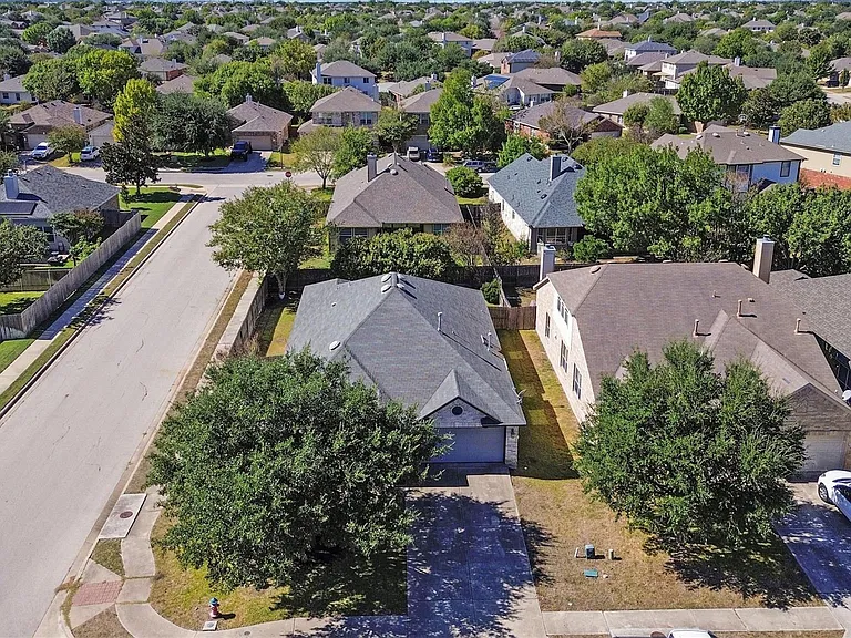 3300 Winding Shore Ln — Photo 31
