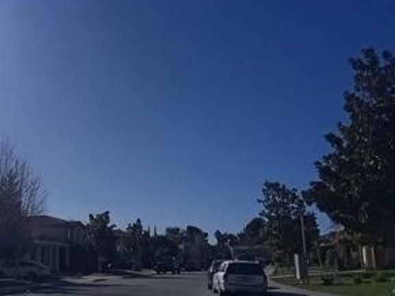 Exterior Neighborhood (street photo)