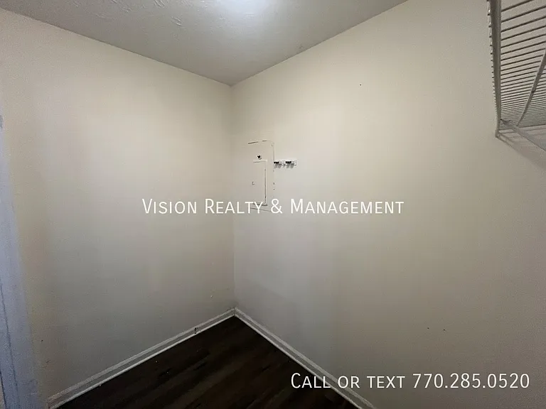 153 Carroll Cir — Photo 20