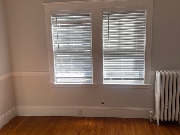 4th image of 127 Tremont St #1