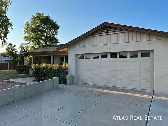 3rd image of 4726 W Cochise Dr