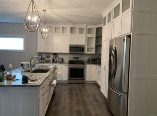 2742 E Creeks Edge Dr, Bloomington, IN 47401