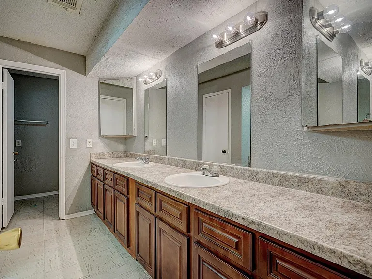 3817 Bradfred Dr #3817 — Photo 10