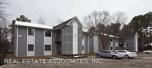 2nd image of 2733 Wake Forest Rd APT D4