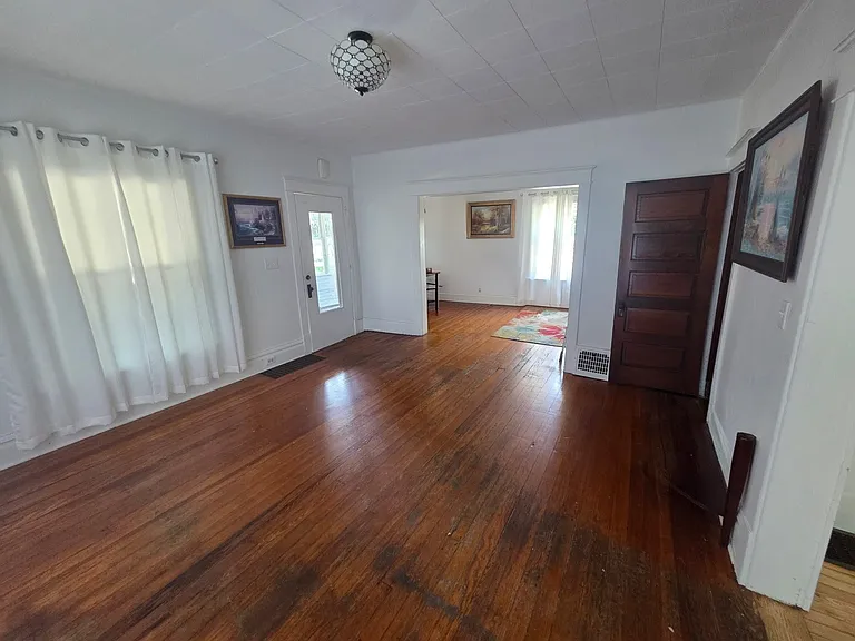 515 Monroe Ave — Photo 11