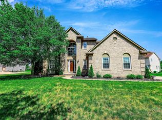 6605 Sadie Ln, Belleville, MI 48111
