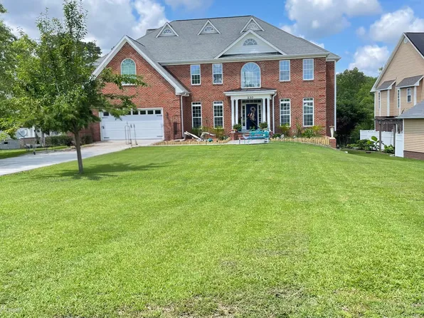 (undisclosed Address), Hubert, NC 28539