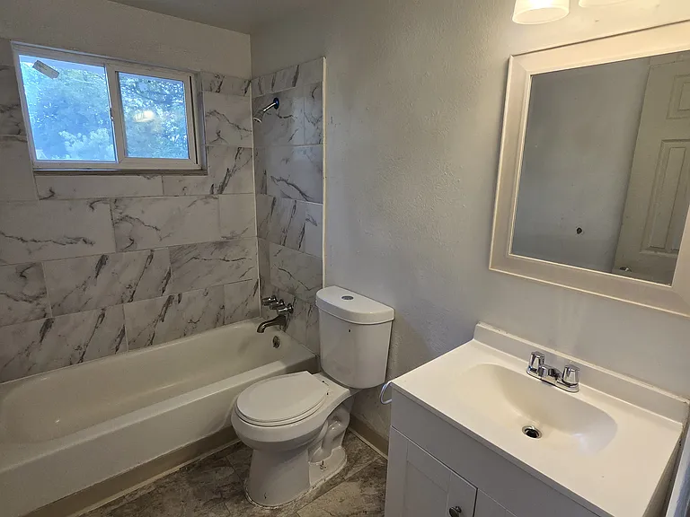 1723 Duchess Dr #3 — Photo 4