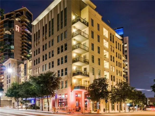 2323 N Houston St APT 204, Dallas, TX 75219