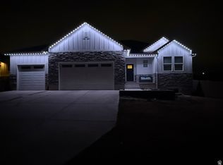 9888 N Elkhorn Rd, Eagle Mountain, UT 84005