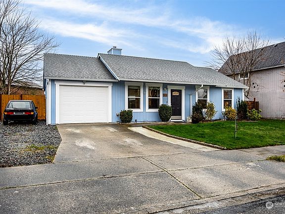 2nd image of 3520 50th Avenue NE